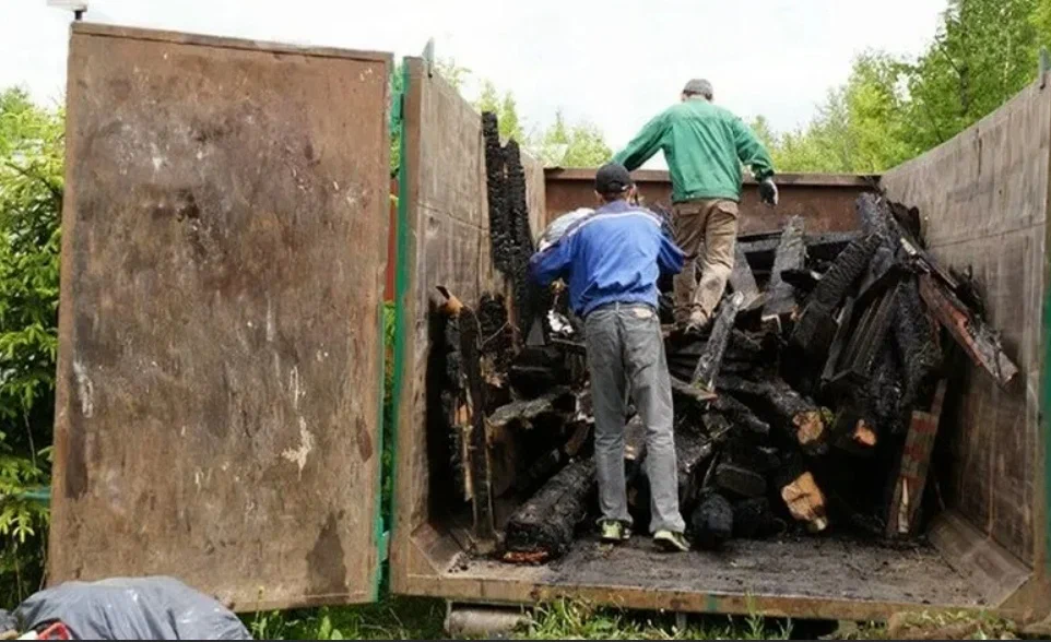 Вывоз мусора после пожара в Серпухове от ПроМусор — уборка, утилизация, цена от 2489 руб