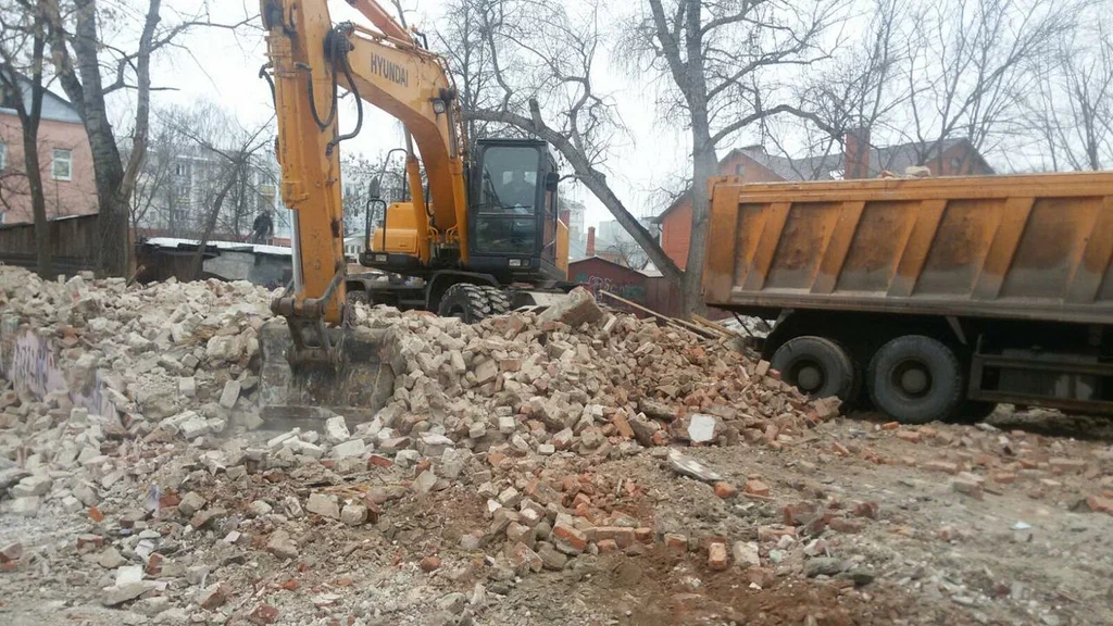 Вывоз мусора ОССиГ с выездом в Серпухове в октябре