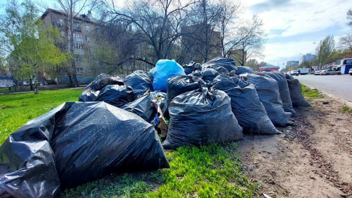 Вывоз и утилизация мусора после субботника в Серпухове в октябре