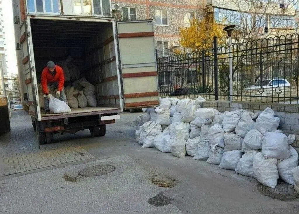 Вывоз мусора после переезда в Серпухове в октябре